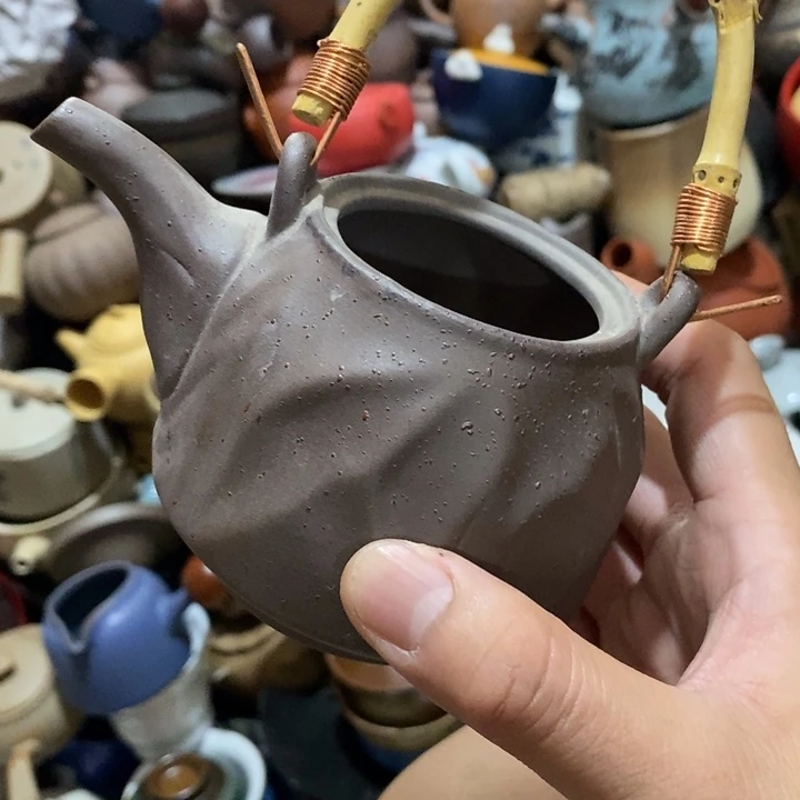 瓷片荷花开满一百种死法