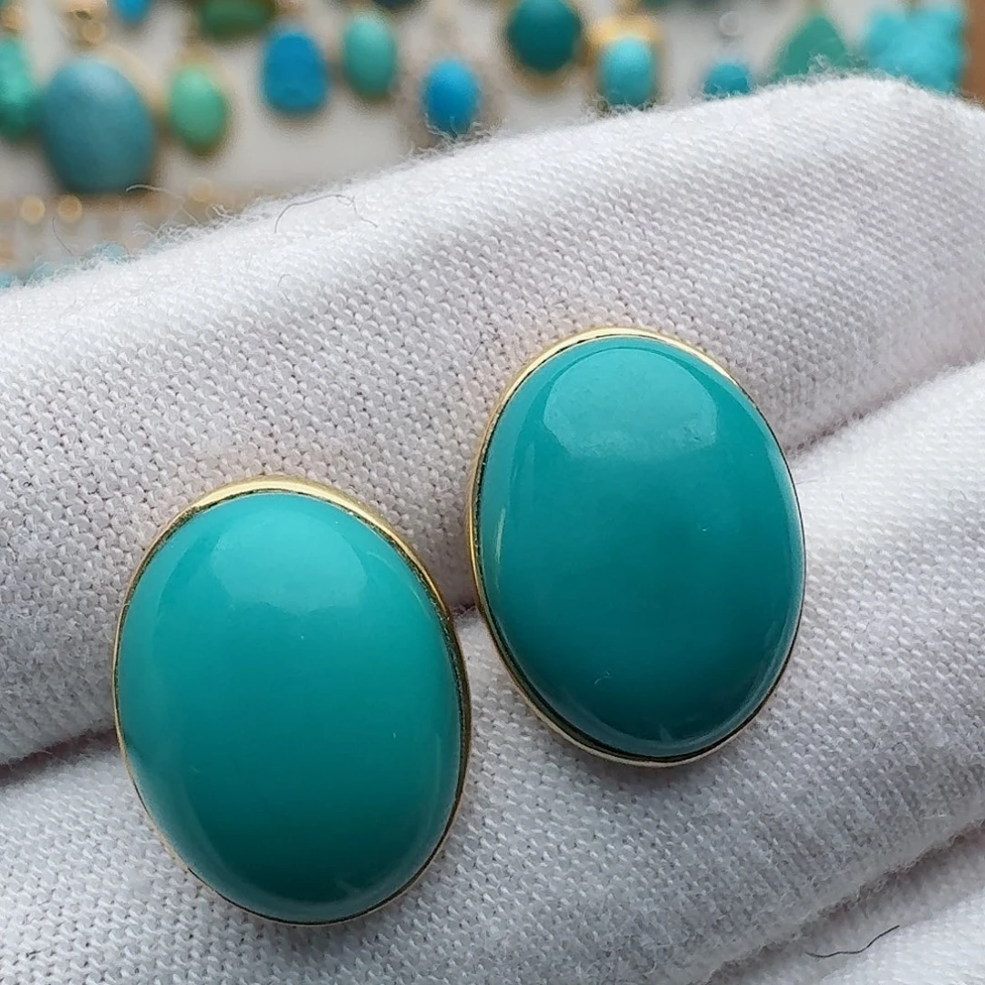 绿松石18K金镶嵌耳饰
