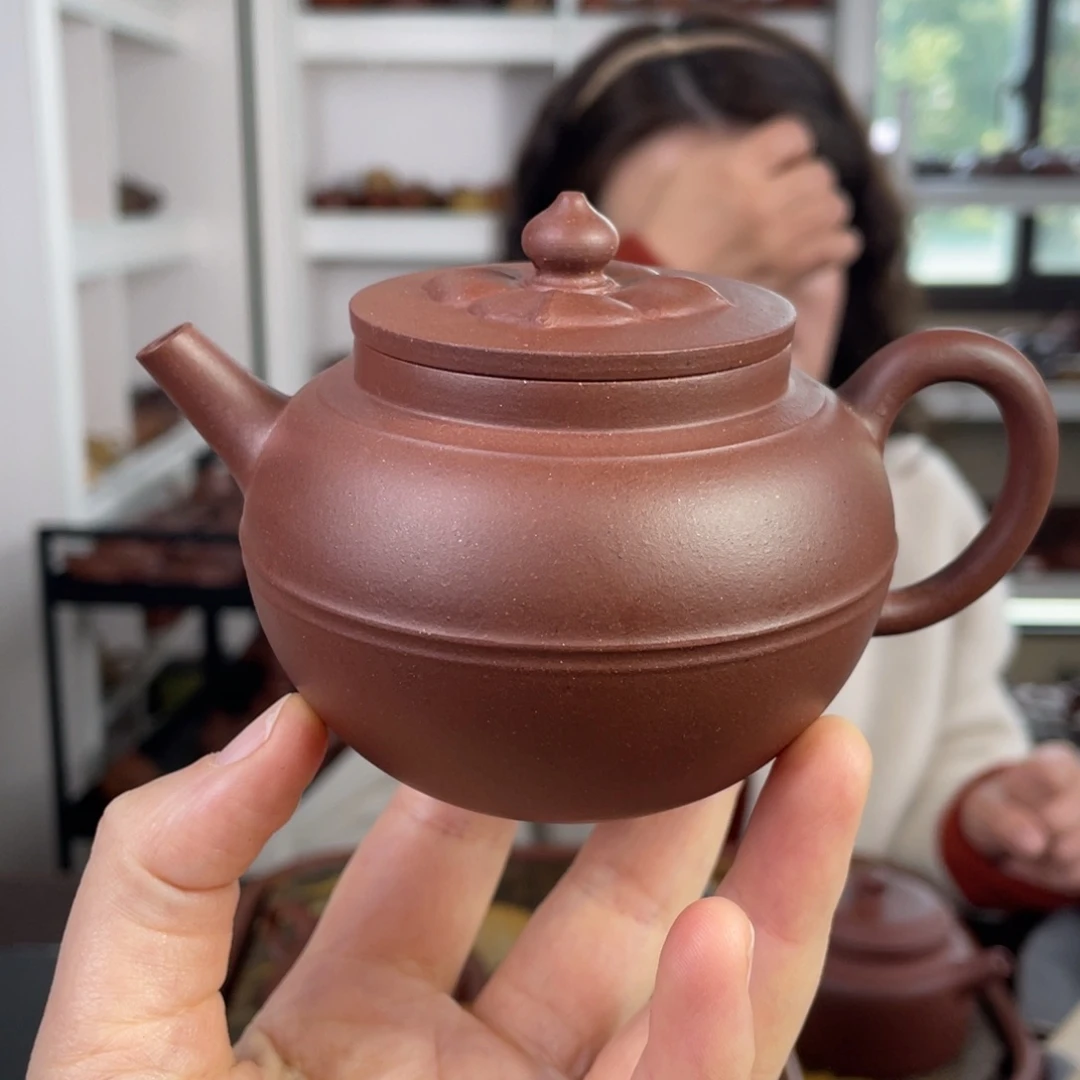 紫砂茶壶胖底槽清素带菱花200cc