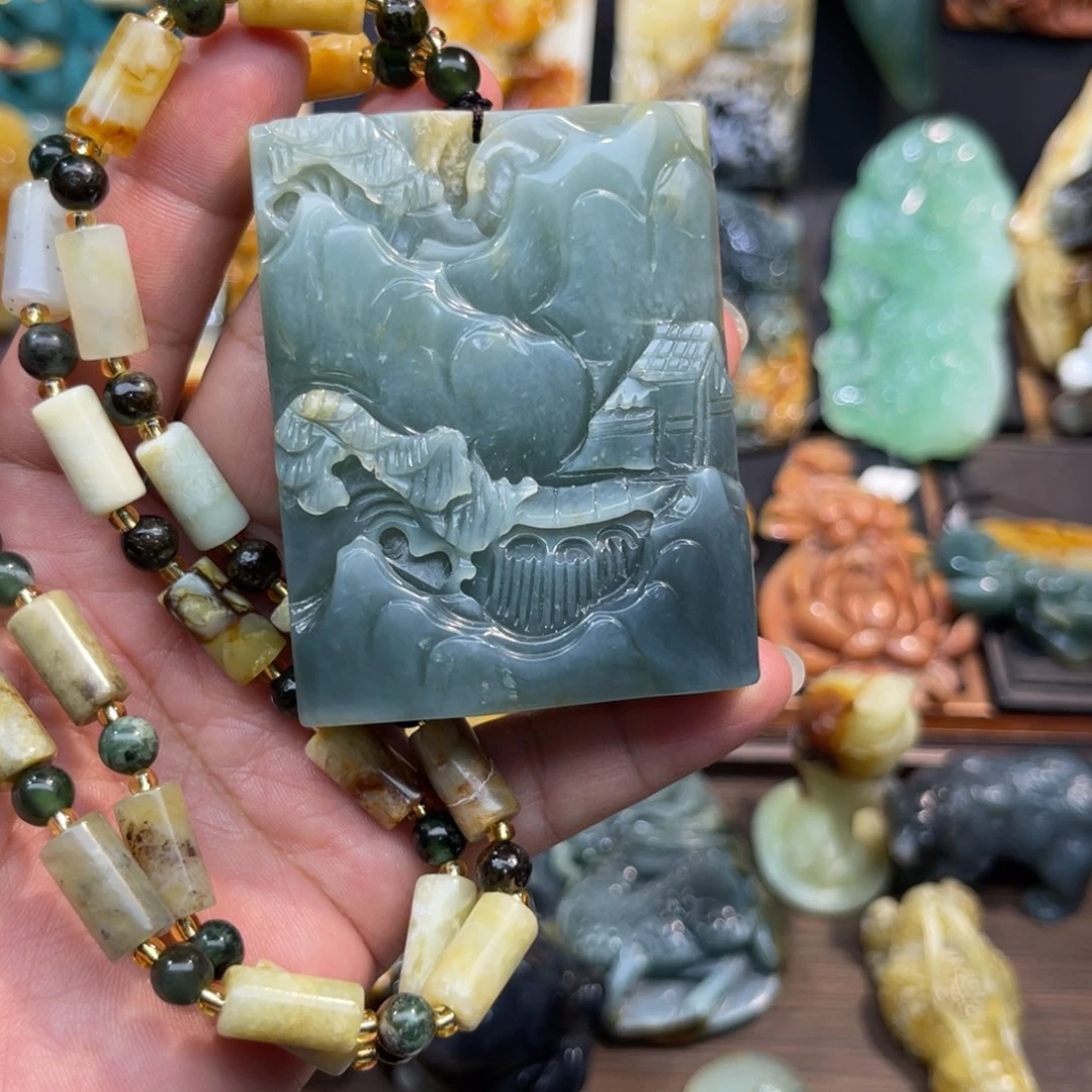 未镶嵌蛇纹石玉颈饰