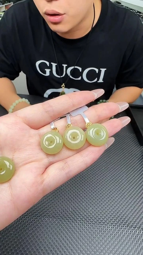 【风哥珠宝】18K金镶和田玉平安扣挂件 多样性发一件 D3044