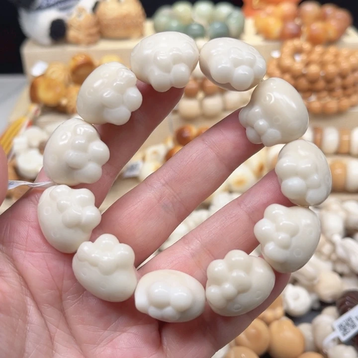 菩提根/象牙果手串2-12-19  兔兔头