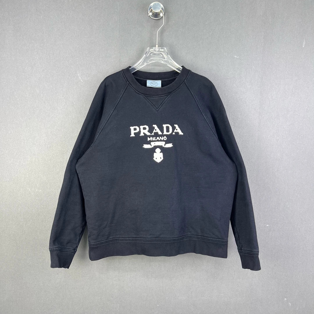 99新 Prada/普拉达 M码/黑色胸口印烫LOGO圆领卫衣/12194047