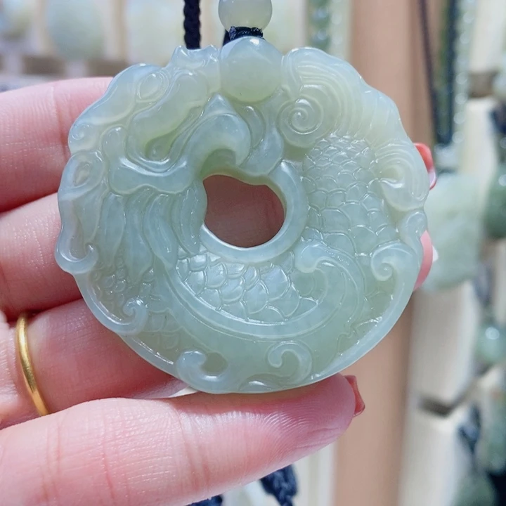 哎***呀和田玉未镶嵌颈饰