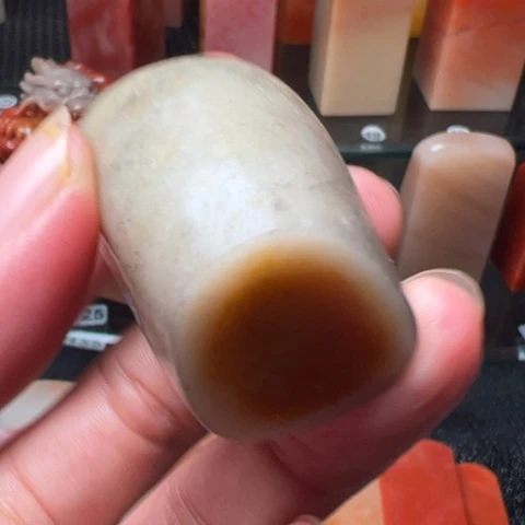 老挝石在我们的世界