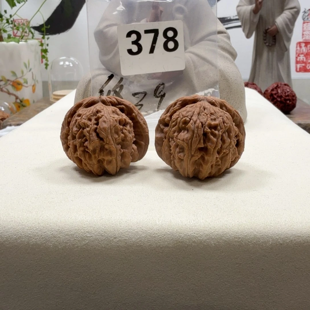 文玩核桃把件闷白