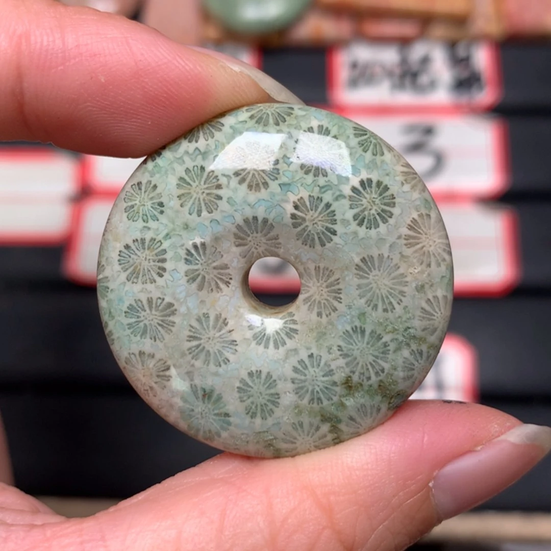 【闪购商品】硅化玉颈饰未镶嵌悟*空