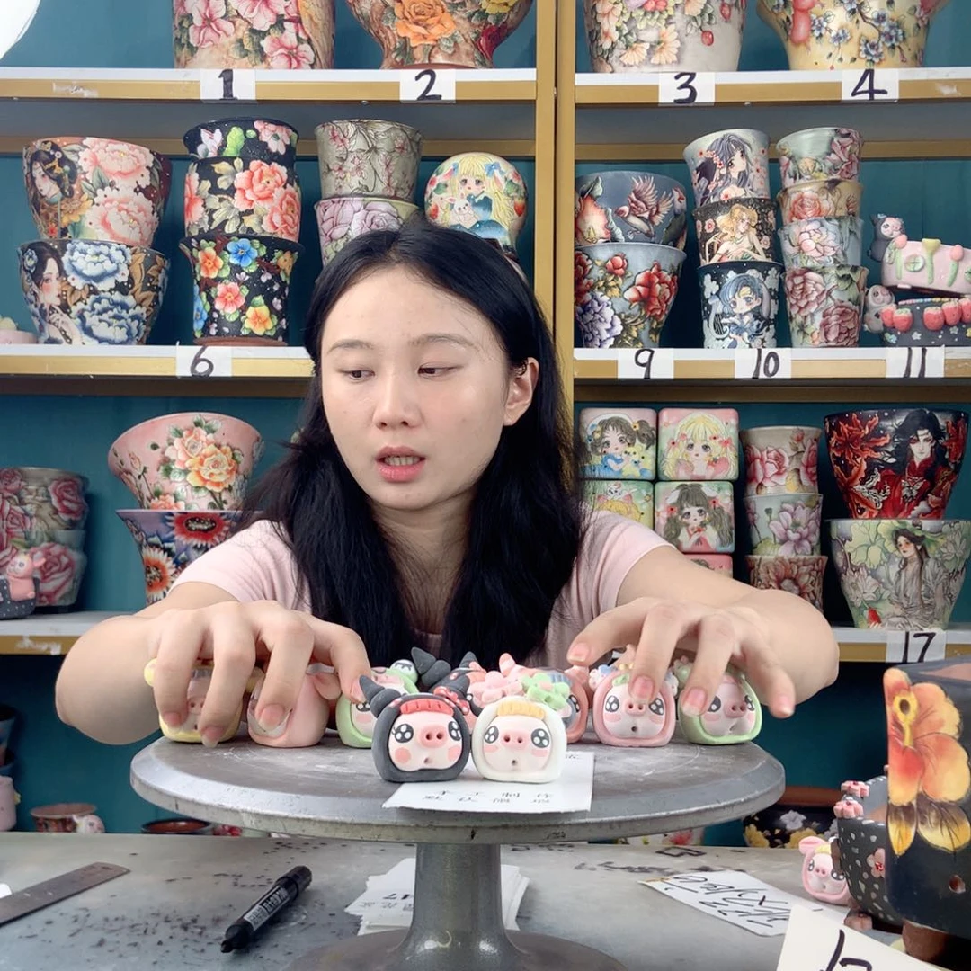 q***g景德镇手工花盆546