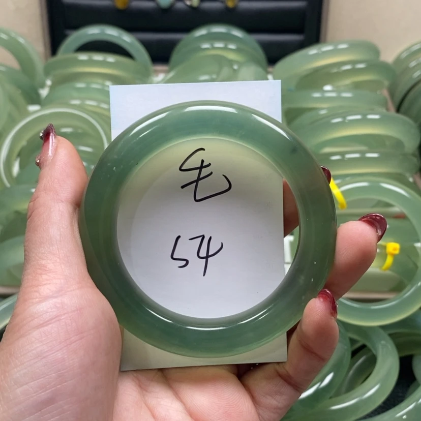 【闪购商品】蛇纹石玉手镯未镶嵌?**蓉