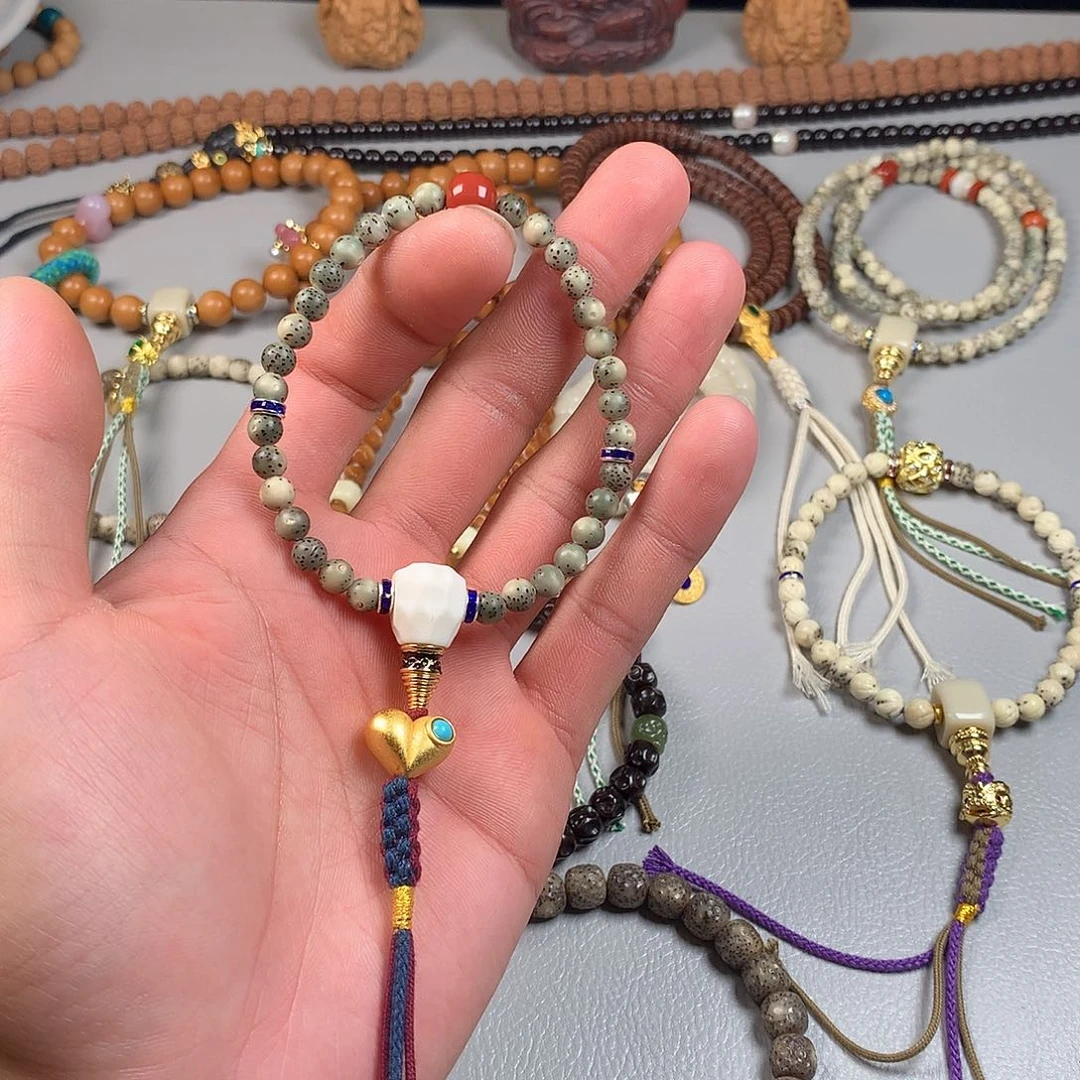 吊坠星月菩提。。。。。。。。。。。