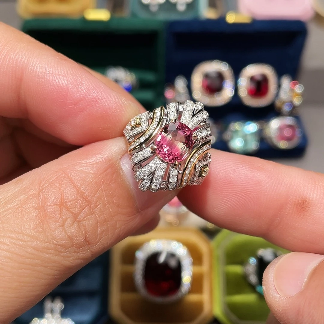 戒指18K金镶嵌碧玺2.05ct