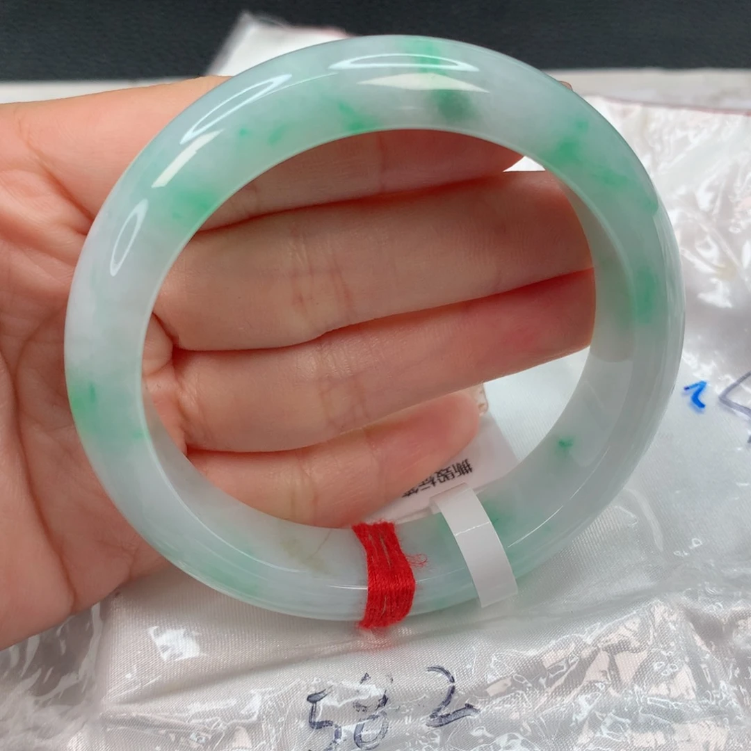 翡翠手镯未镶嵌58-59 白底青