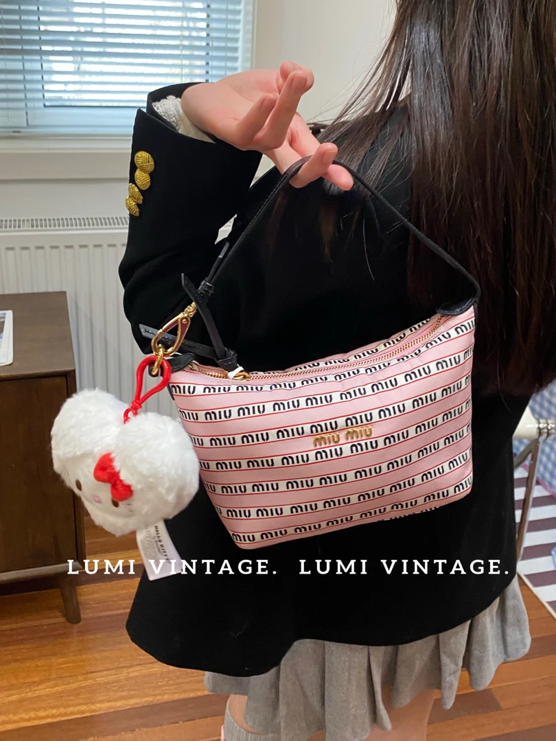 95新 MIU MIU/缪缪 粉色印花饭盒包 55319395