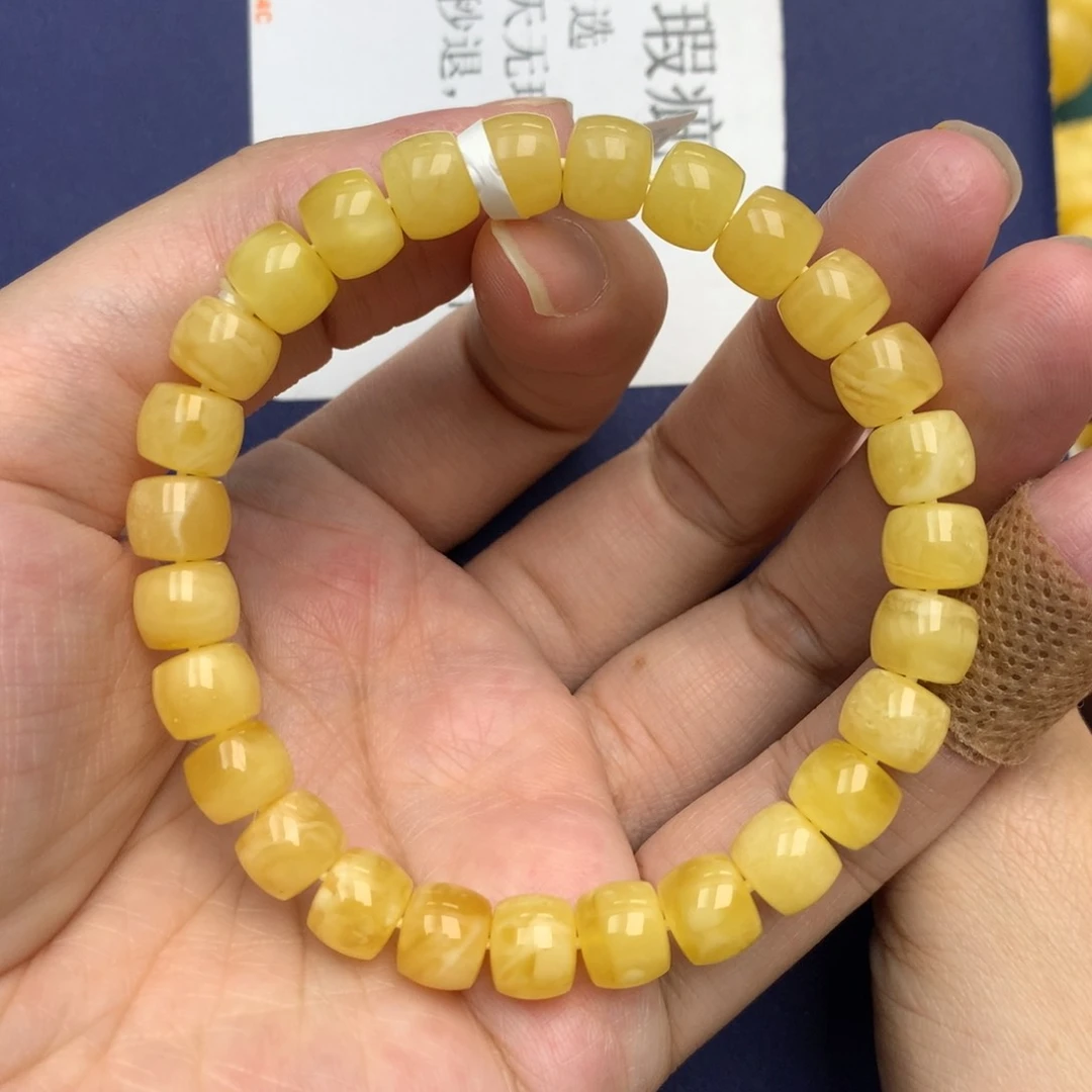 未镶嵌琥珀珠宝奇石1