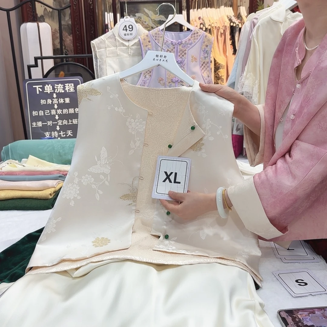 天***贝非遗传承人的精神风貌和