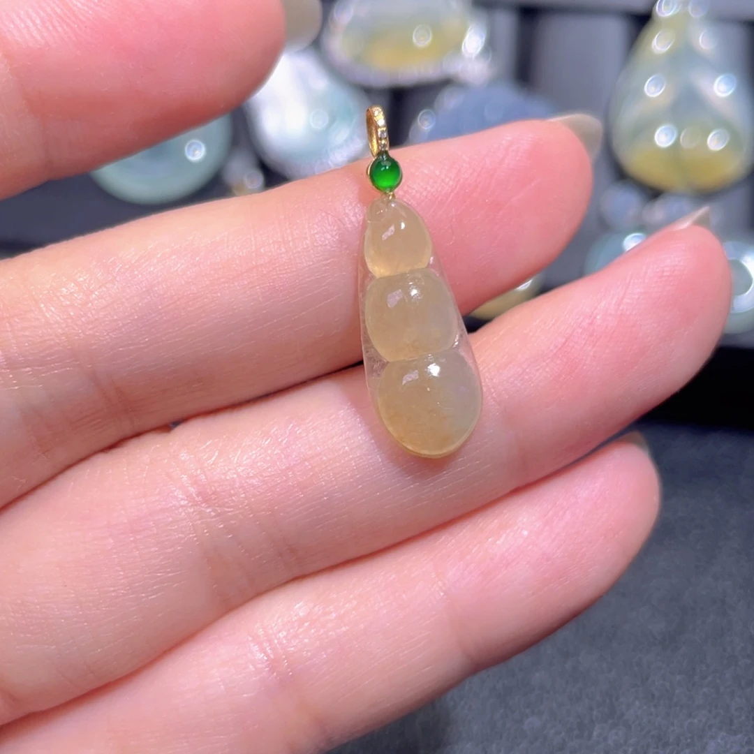 颈饰18K金镶嵌翡翠翡翠