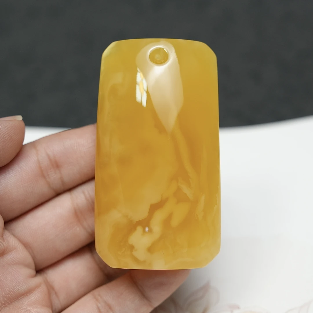 蜜蜡无事牌颈饰挂件方牌天然原矿无优化焦皮料橘黄浓蜡溶洞妖花