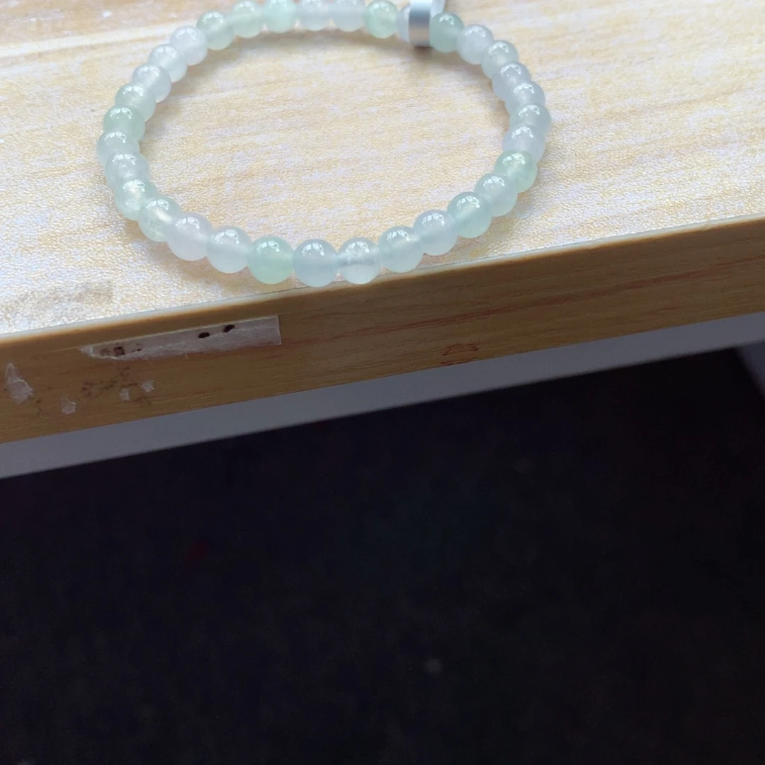 翡翠颈饰未镶嵌吊坠