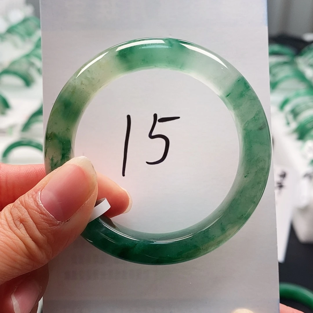 石英质玉未镶嵌手镯52.6圈口手镯