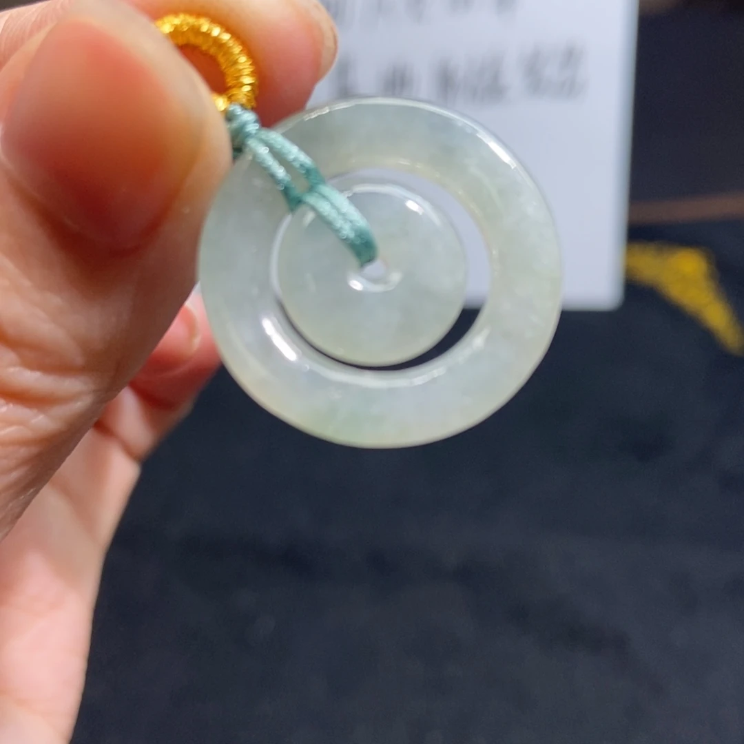 翡翠未镶嵌手链翡翠