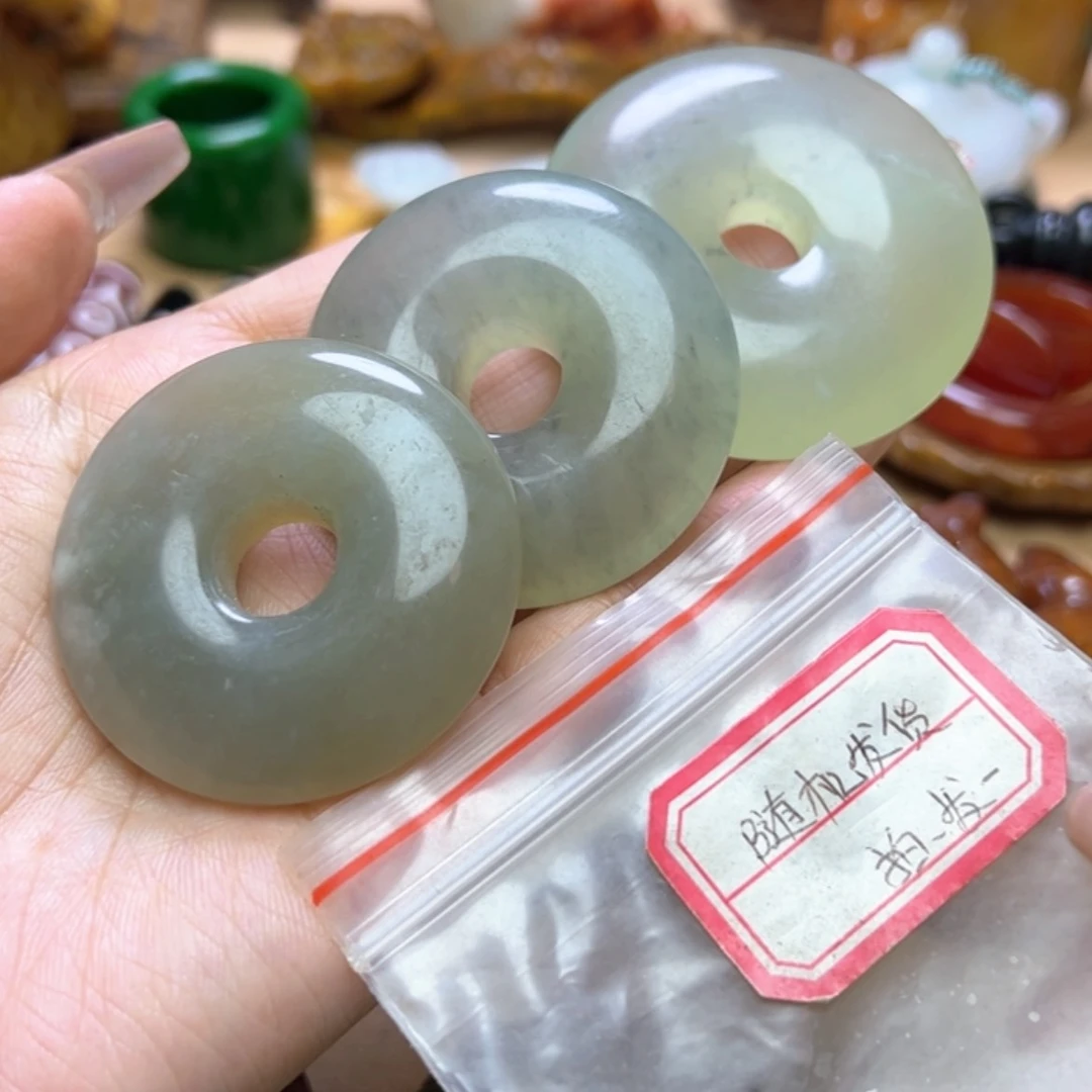 【闪购商品】蛇纹石玉颈饰未镶嵌发一个