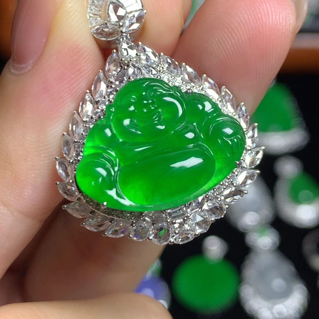 翡翠18K金镶嵌颈饰佛公