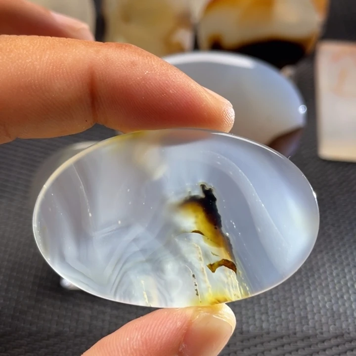 玛瑙/玉髓颈饰未镶嵌