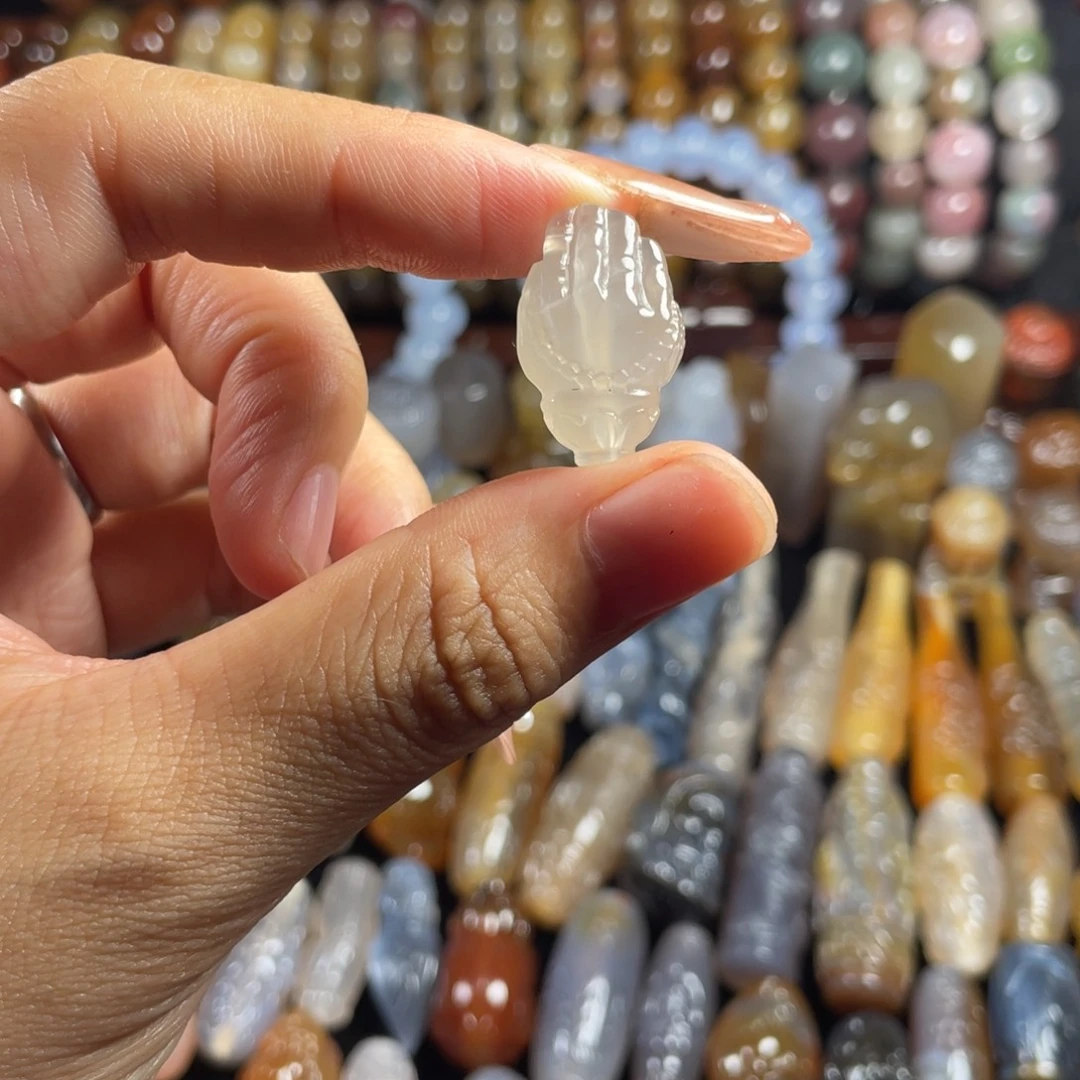 玛瑙/玉髓未镶嵌珠宝奇石