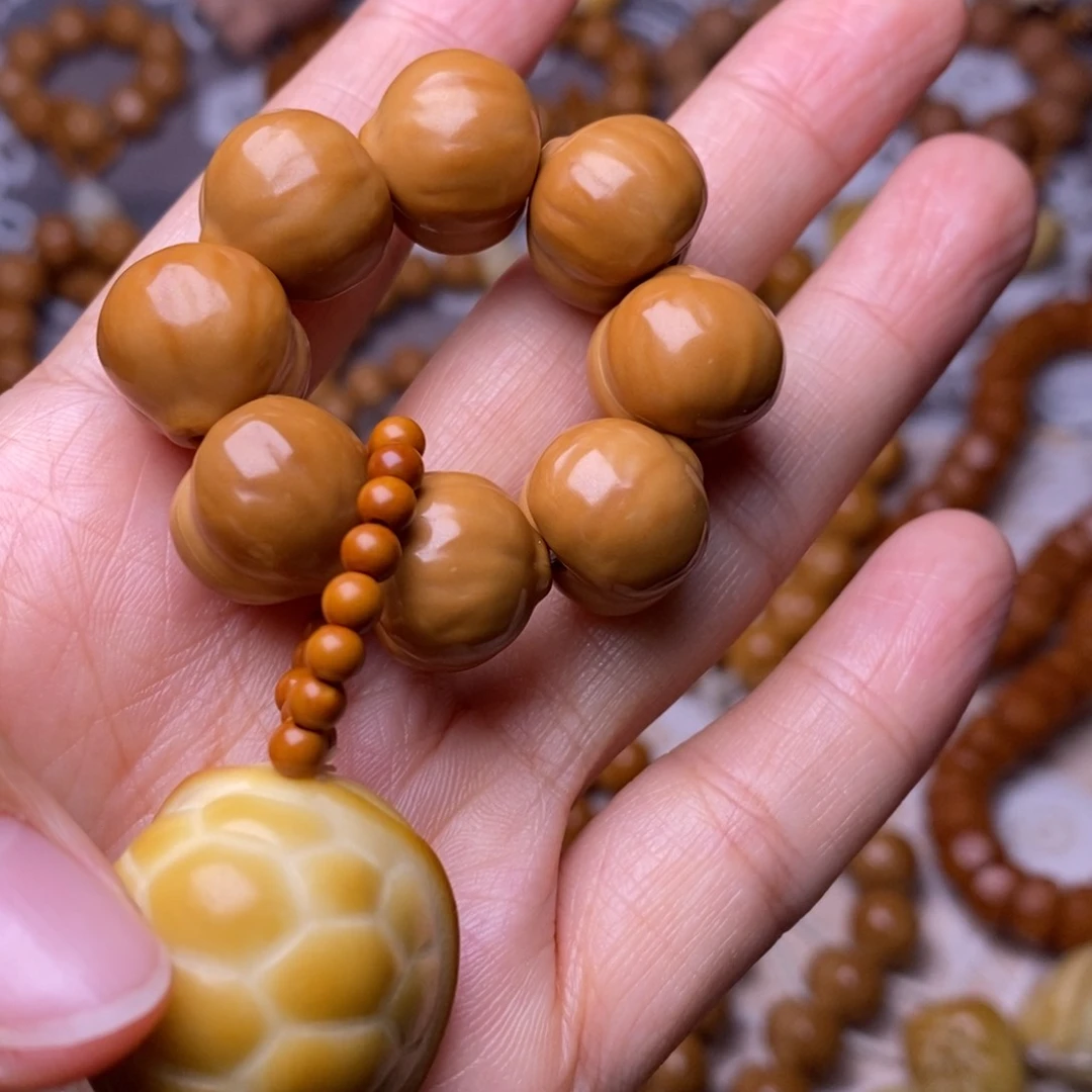 把件猴头核桃柯基屁桃龟甲