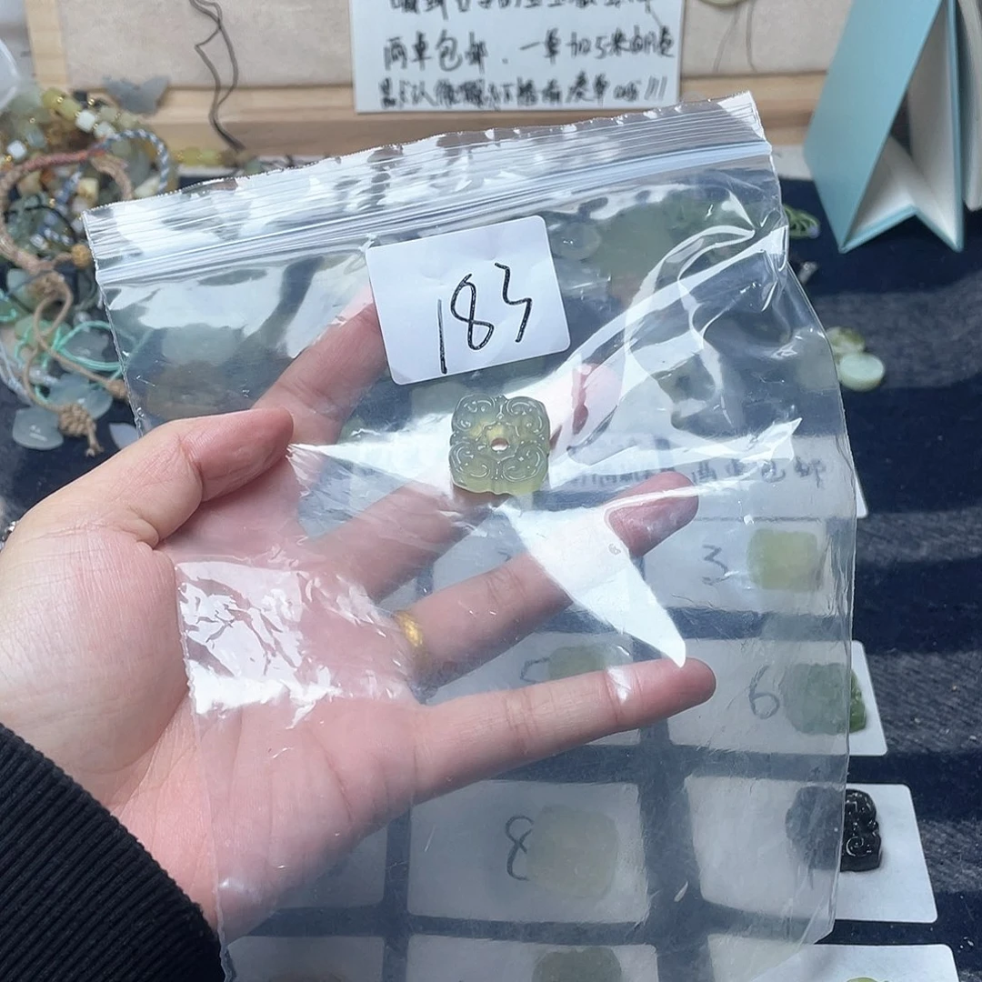 蛇纹石玉颈饰未镶嵌S***n