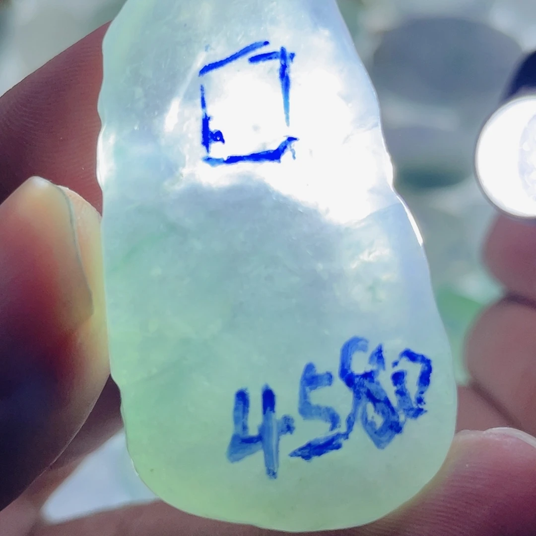 定制翡翠未镶嵌天然翡翠雕刻定制