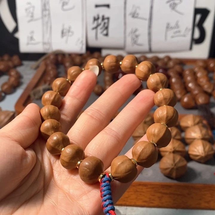 红****手串橄榄核3131精品蒜头小铁核16+2颗