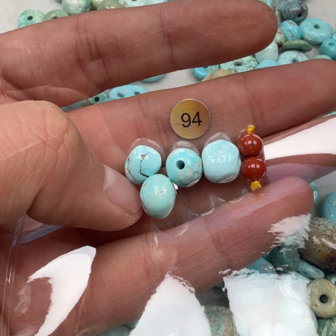 南红玛瑙未镶嵌珠宝奇石