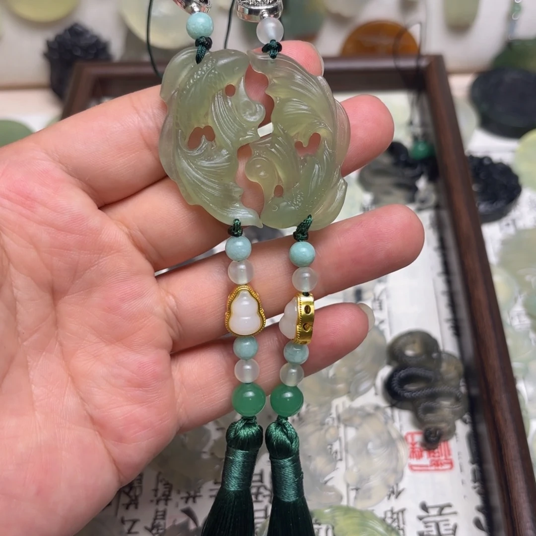 蛇纹石玉合金颈饰