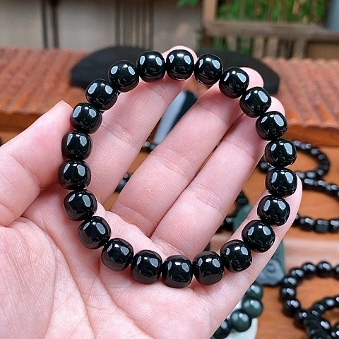 和田玉手串未镶嵌宝*哥