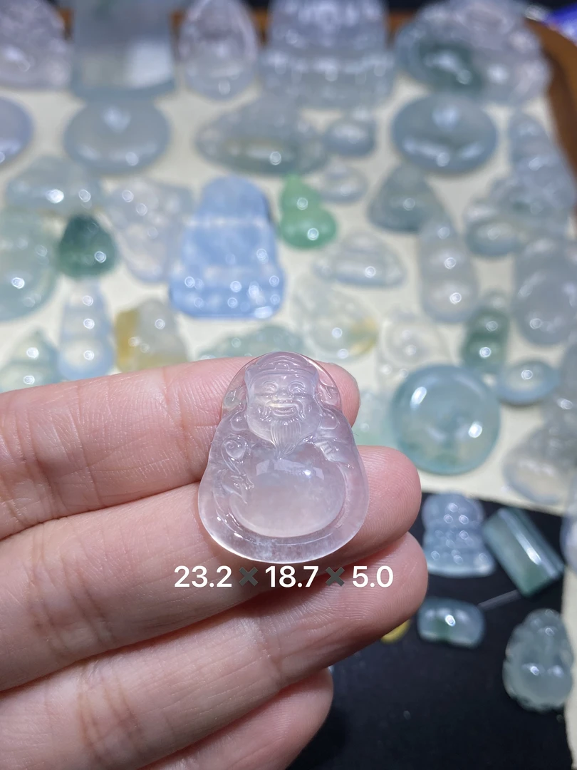 纯天然缅甸翡翠A货财神