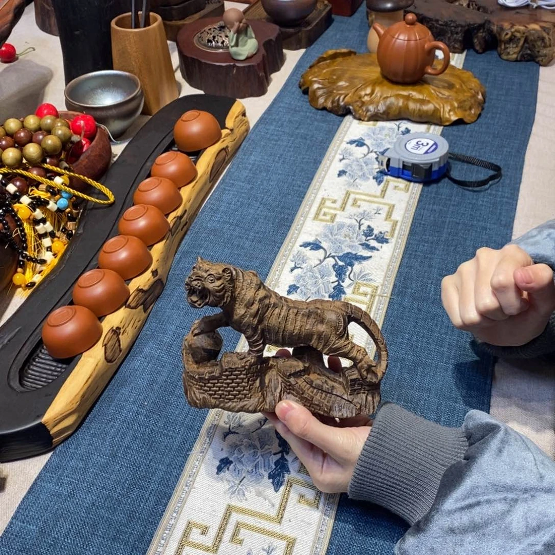 黑檀工艺摆件虎13.5-4-10.5