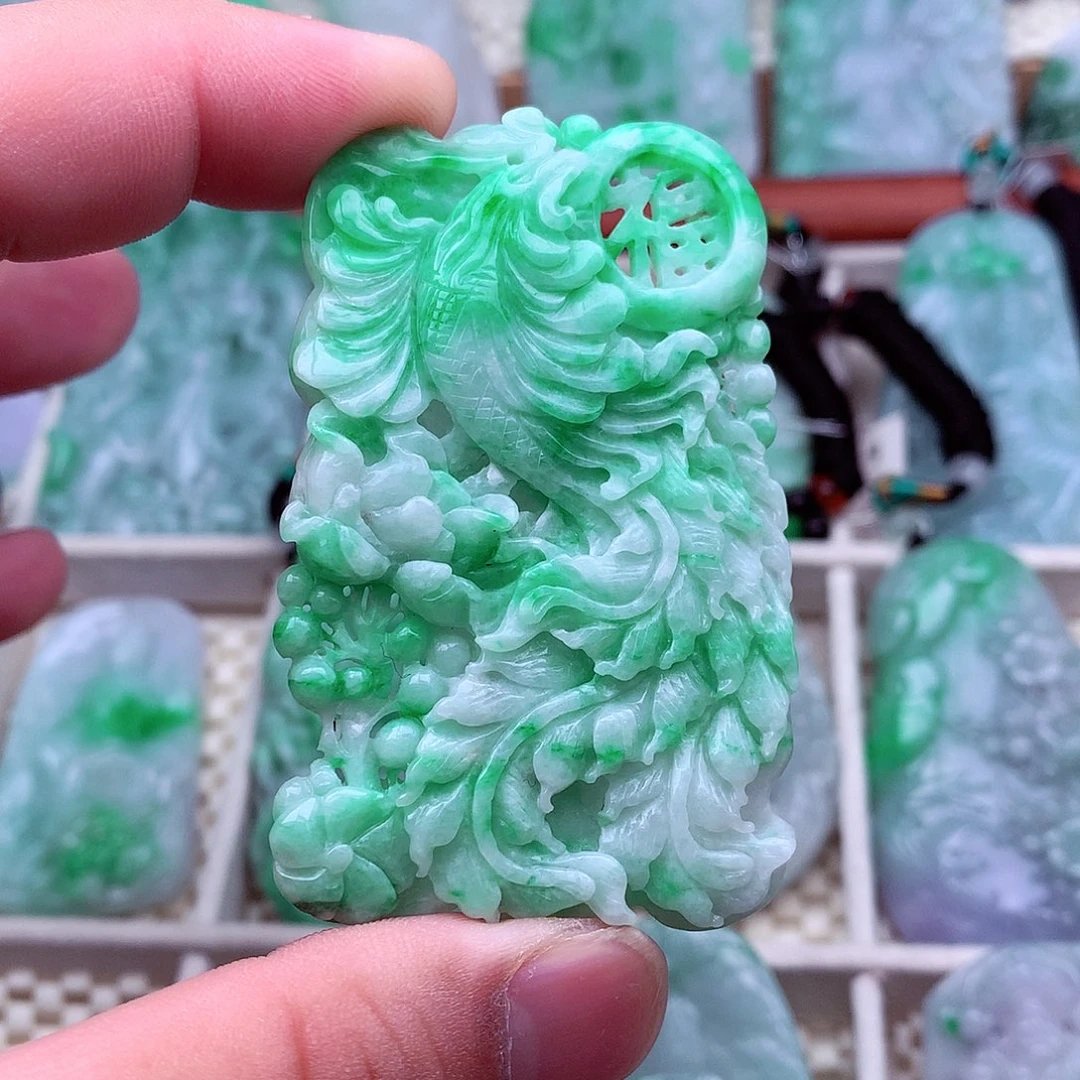 翡翠未镶嵌吊坠(不含链)