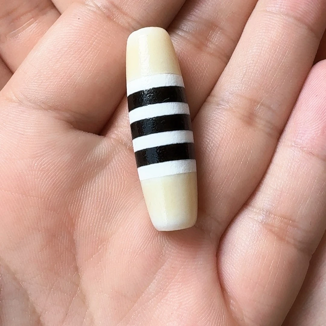 玛瑙/玉髓颈饰未镶嵌却****月