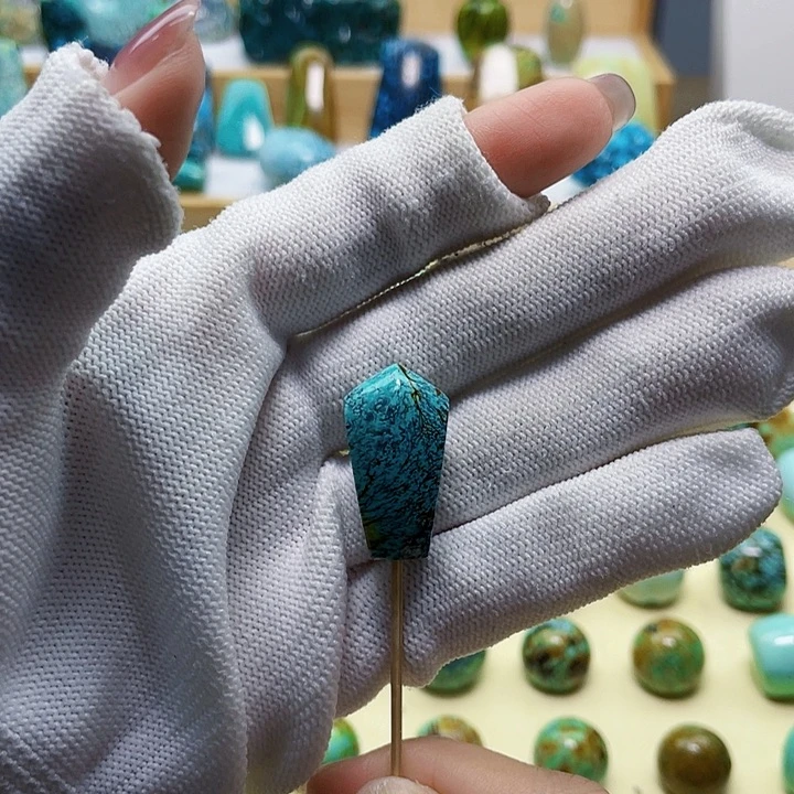 绿松石未镶嵌绿松石