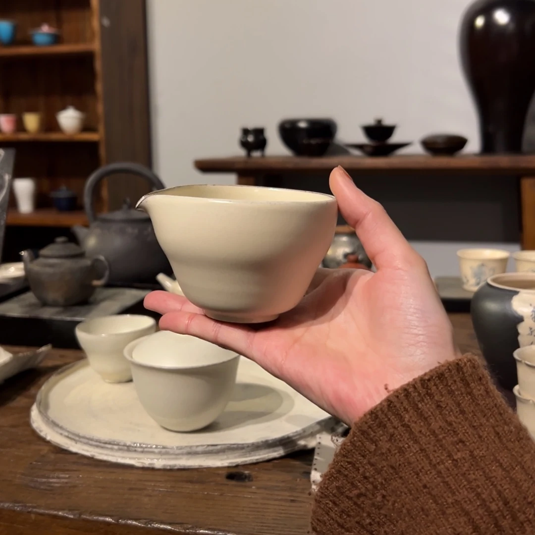 摆件陶瓷。   陶瓷。