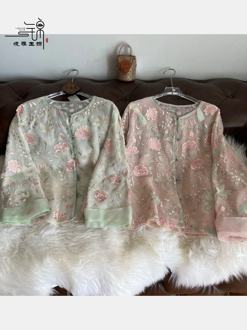 “155”桑蚕丝满幅绣花双层外搭外套