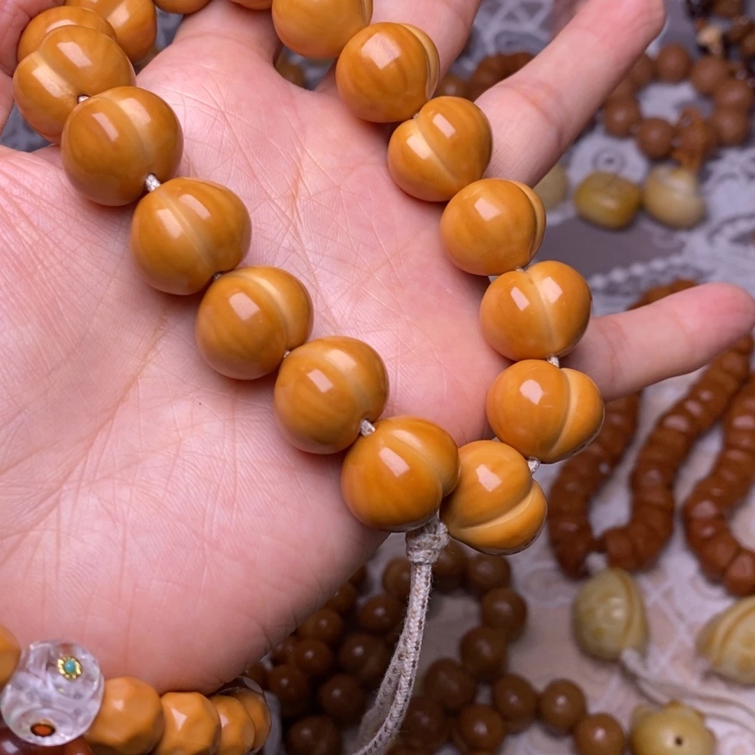 把件猴头核桃柯基屁桃高定