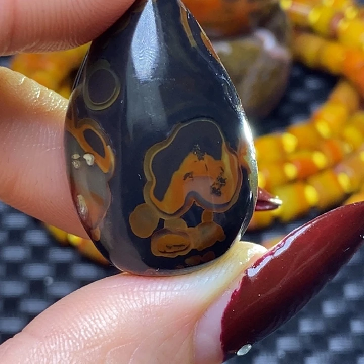 玛瑙/玉髓颈饰未镶嵌