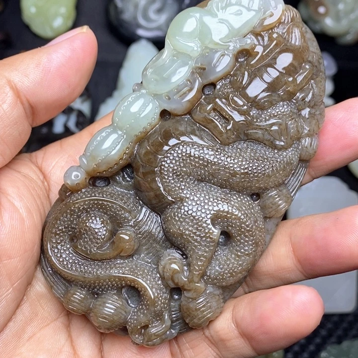 颈饰未镶嵌和田玉