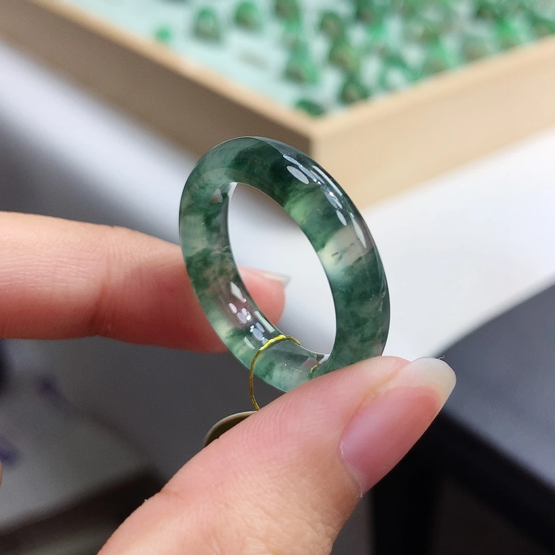 未镶嵌戒指翡翠24圈