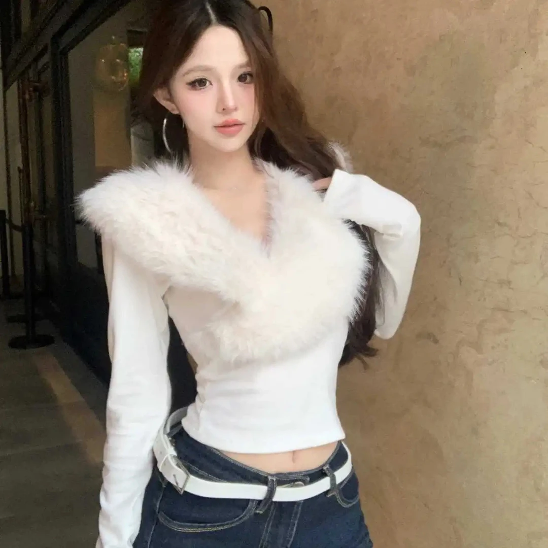 秋季新款白色毛领长袖修身T恤女高级感收腰显瘦辣妹紧身打底上衣