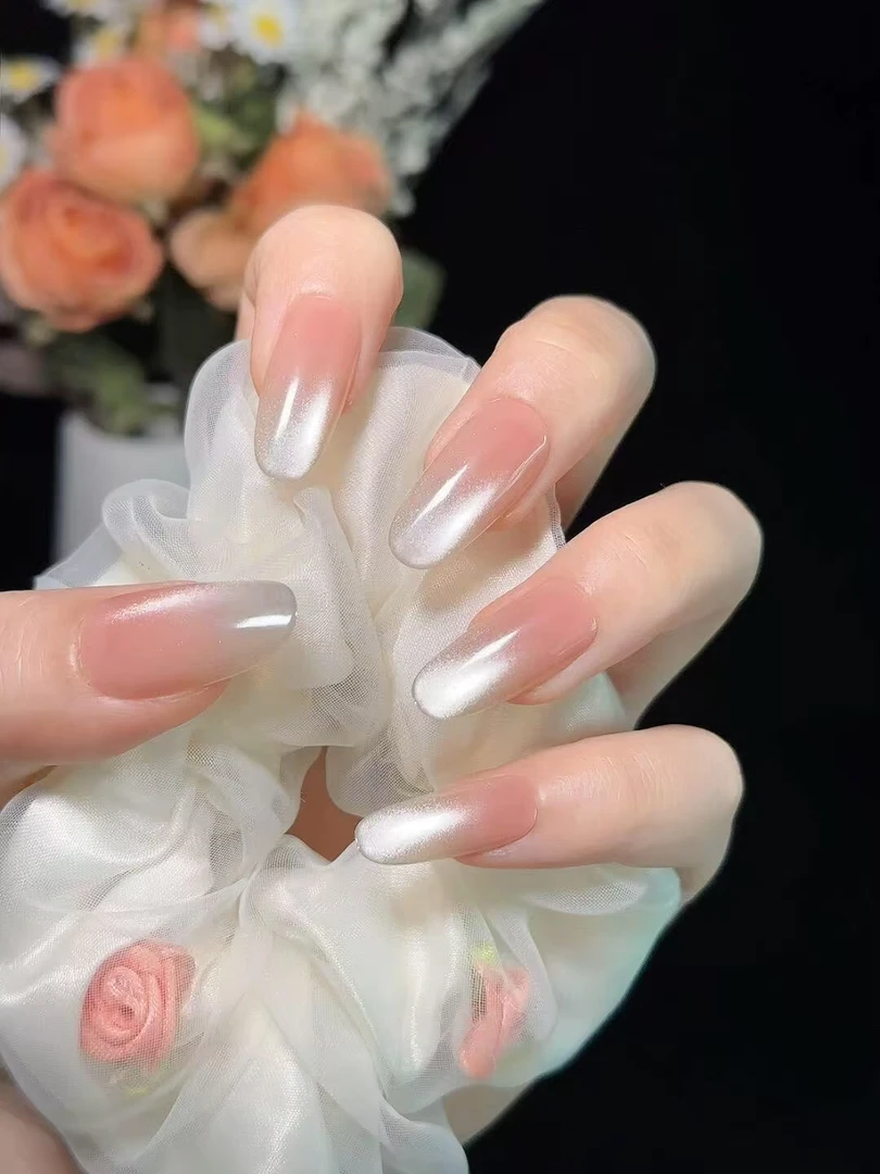 【追光】高级感渐变猫眼中长款穿戴甲2025爆款美甲新款日常穿戴甲片