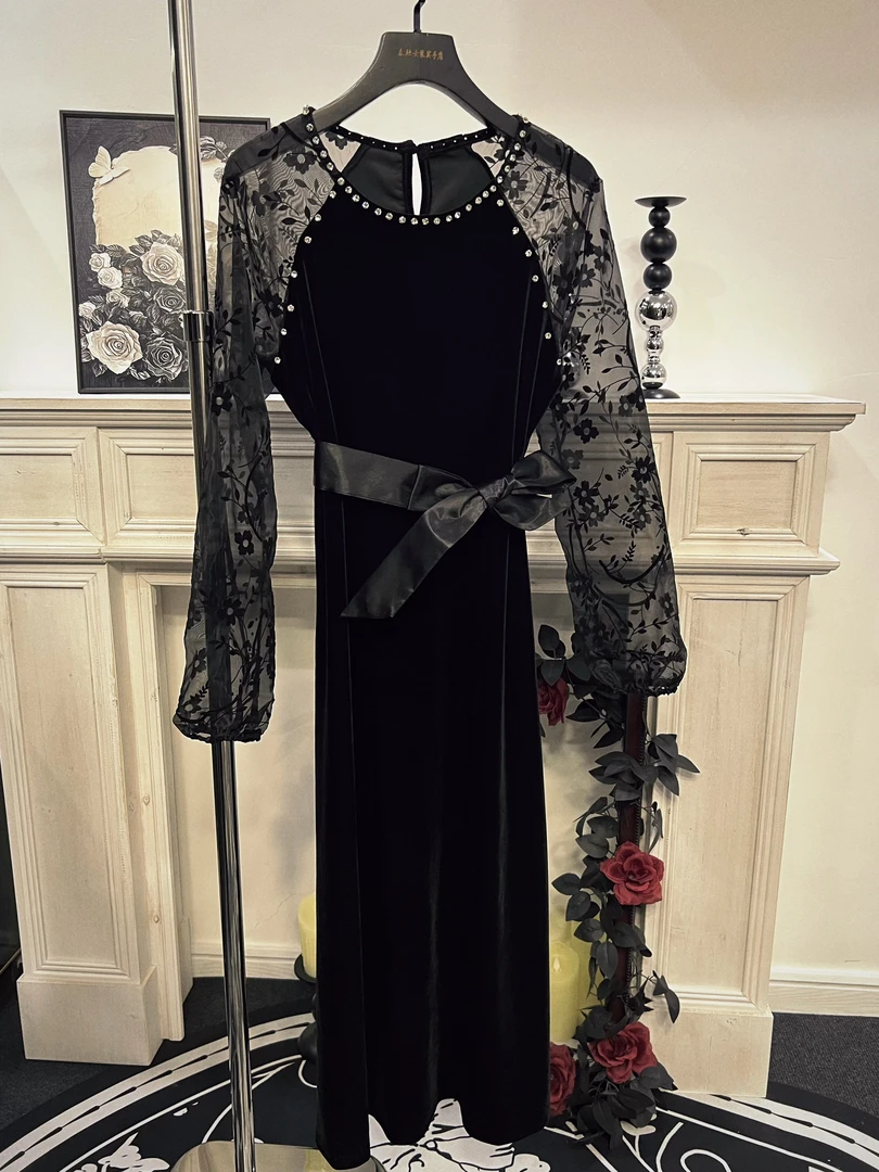 （南有蔷薇）欧货时尚高档雪纺拼接丝绒钉珠遮肉连衣裙+腰带1043#