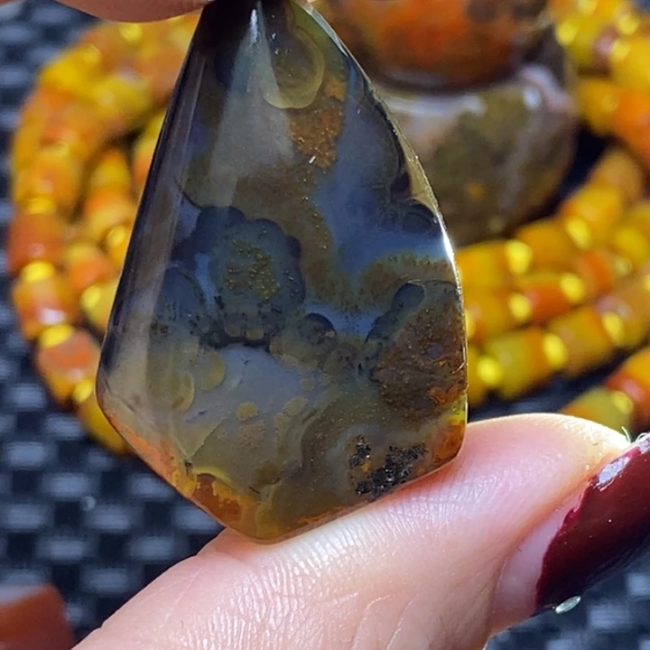 玛瑙/玉髓颈饰未镶嵌